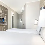 Ibis Iquique