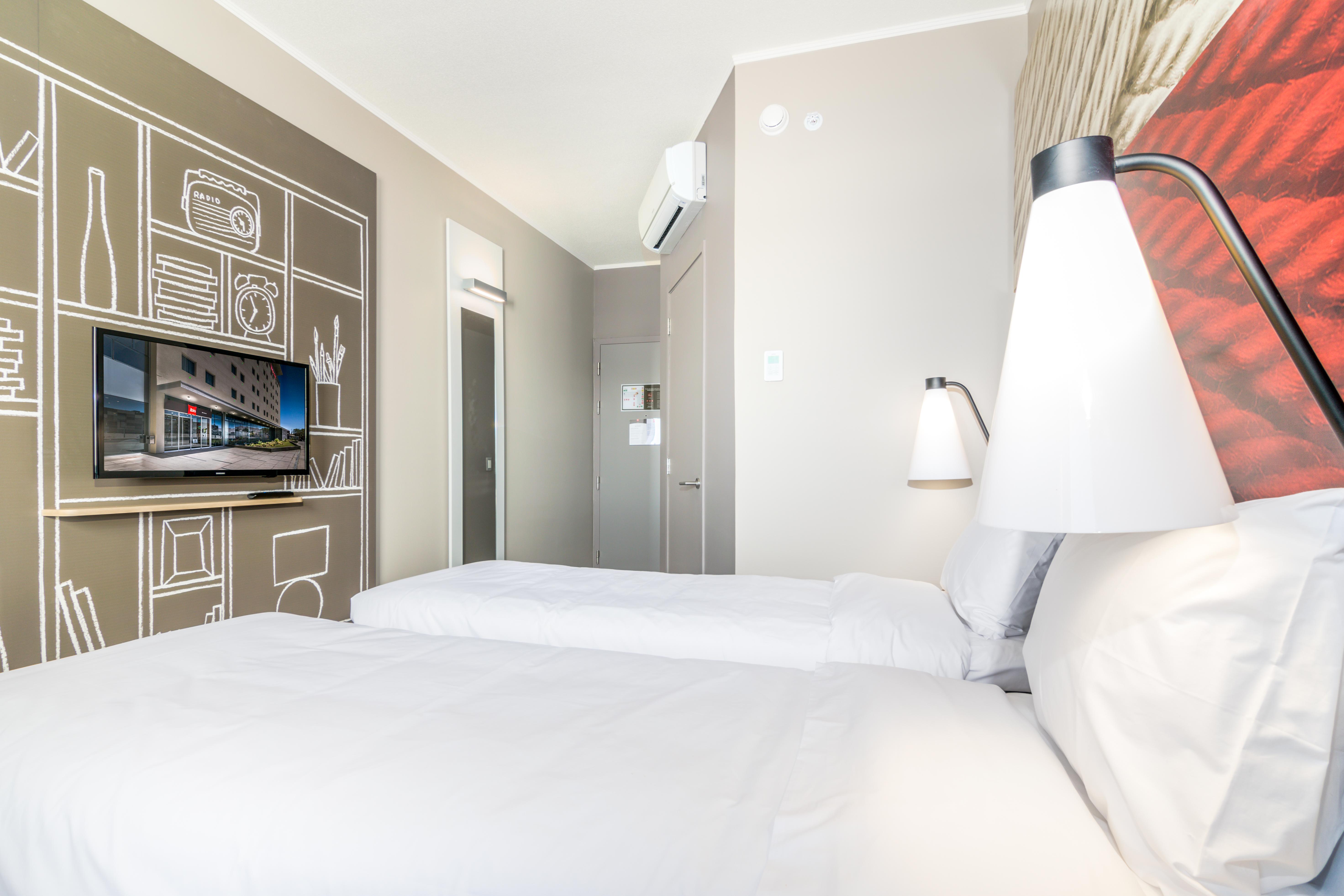 Ibis 3*