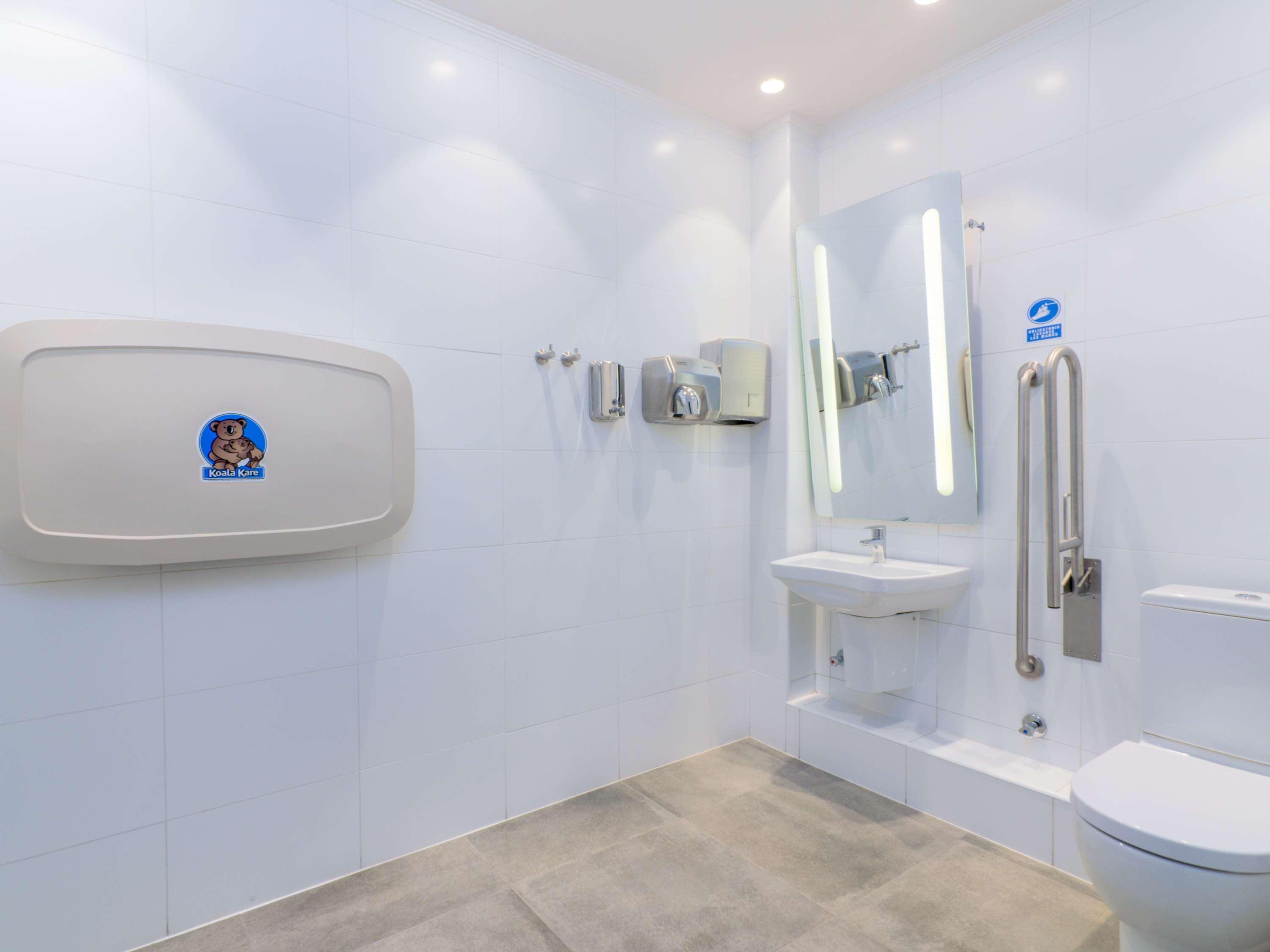 Ibis Hotel 3*