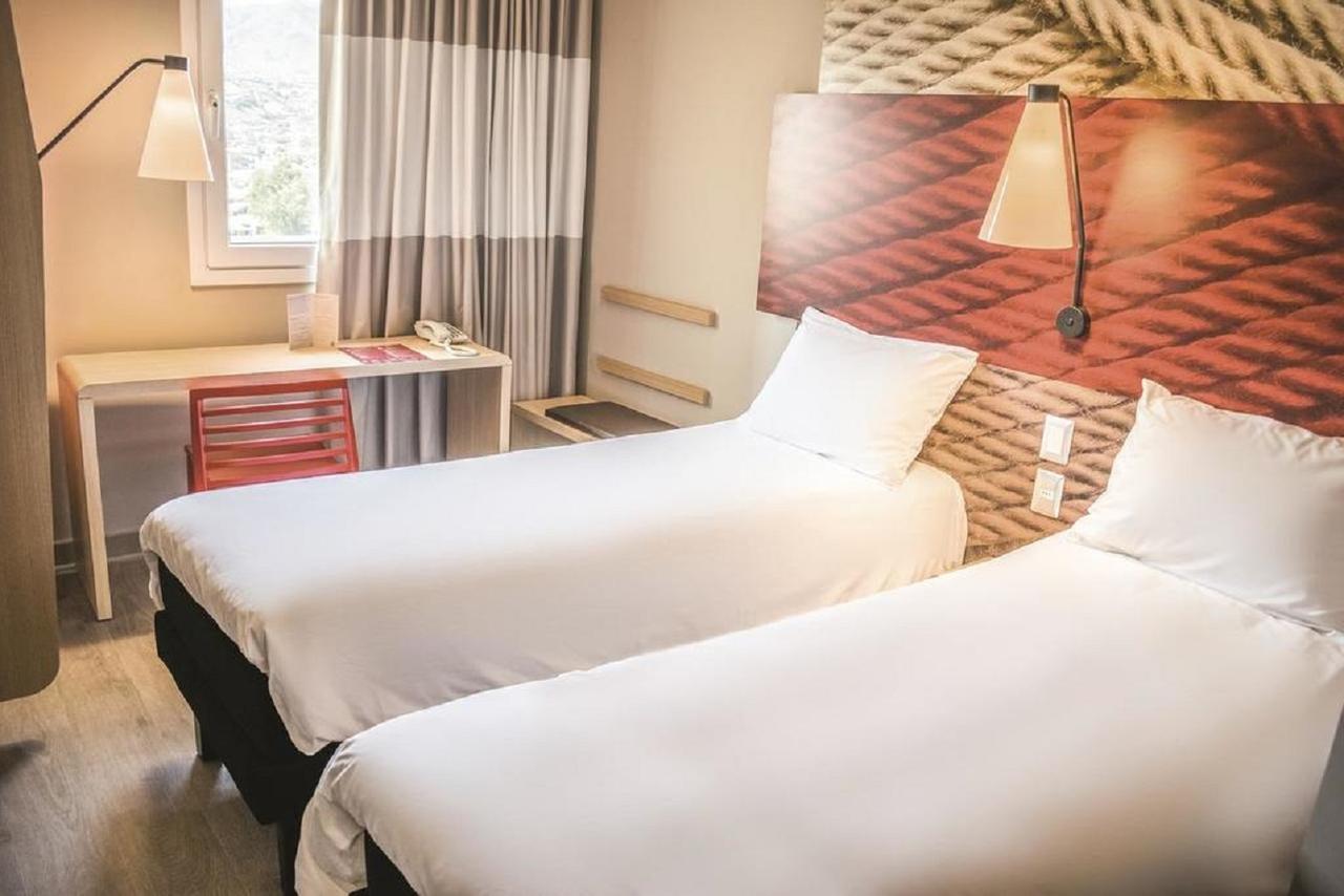 Ibis Iquique